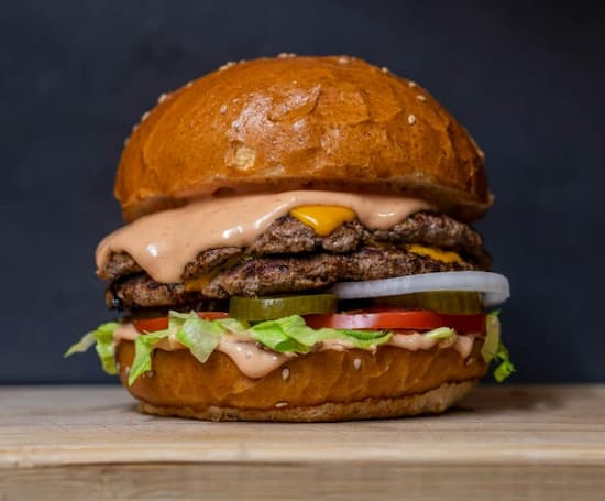 How Long to Cook Hamburgers in an Air Fryer: Time Taken & Cooking Tips