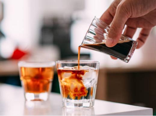 How to Make Espresso Tonic: A Refreshing Coffee Drink
