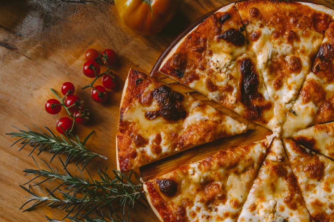 How to Cook Pizza in an Air Fryer?